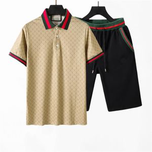 Designer Tracksuit Summer Clothes for Men Tracksuit Men 2 Piece Outfit Streetwear T Shirt Set Shorts Vintage Sportwear Vacation Designer Clothing T9