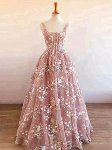 Landningsklänningar hängande rem rosa kändis nischblommor ljus lyxig high-end pärlor ruched vintage formella prom party aftonklänningar