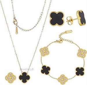 4 Four Leaf Clover Luxury Designer Necklace Jewelry Set Pendant Necklaces Bracelet Stud Earring Women ChristmValentines Day Birthday Gifts No Box Three