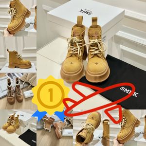 Designerstövlar Populära kvinnor Korta stövlar Ankel Boot Luxury Soles Womens Party Heel Size 35-40 Desert SMFK GAI Gratis frakt