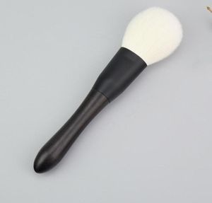 Makeup Brushes 1st ansiktsborste Löst pulver Mixed Blush Högkvalitet Kopparrör Get Hår för Artist8875349
