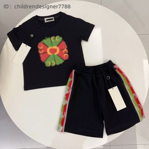 2024 Kläderuppsättningar Baby Girls Boy Shorts Flower Letter passar barnkläder Set Girls Childrens Classic Clothes Set Letter Hele Puits AAA