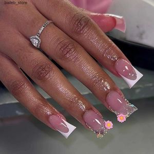 Falska naglar 24st Square Head Fake Nails Rhinestone Design Duckbill Shaped False Nails Full Cover Wearable White French Press On Nails Tips Y240419 Y240419