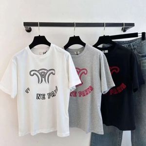 早春プラスサイズのTシャツデザイナーTシャツ女性群れ群れプリントグラフィックティーピュアコットンショートスリーフトップラウンドネック特大Tシャツ4xl 5xl