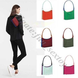 저렴한 상점 90% 할인 도매 다목적 2024 지갑 SAC FEMME Womenbag 캐주얼 한 간단한 SAC DE JOUR 색상 차단 손 부드러운 달콤한 어깨 Makaron Unerarm