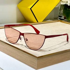 Óculos de sol para homens mulheres designer 090VI Moda de verão elegante Viajante de rua elegante estilo anti-ultraviolet retro trriangle metal de metal copos de moldura completa caixa aleatória