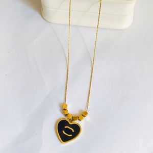 Good Sell Pearl Chains Designer Necklace Brand Letter Pendant 18k Gold Stainless Steel Neckalces Men Women Diamond Choker Brithday Party Jewelry Gift