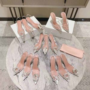 2024 Designer Women High Heels Wedding Shoes Dress Luxury Sandals Satin High Heel Bow Crystal Decorative Belt Buckle Pointed Sunflower PVC bekväm 35-39