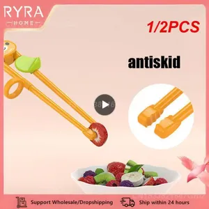 Yemek çubukları 1/2pcs çocuklar için paslanmaz çelik karikatür öğrenme Chop çubukları yeniden kullanılabilir eğitim sevimli çocuk sofra seti