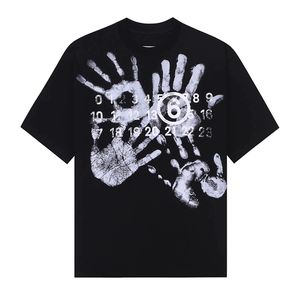 24SS Paris Number Hands Print Oversize Tee Designer T Shirt Spring Summer Casual Fashion Skateboard Men Women Tshirt 0420