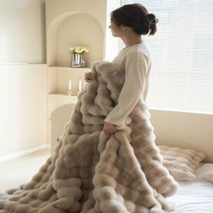 毛布豪華なトスカーナ模造冬の暖かさのための毛皮の毛布超快適なベッドハイエンドウォームソファドロップデリバリーホームガーデンテキスト
