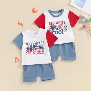 衣料品セット7月4日幼児の男の子の衣装ストライプレタースタープリントコントラストカラーショートスリーブTシャツトップとショートパンツ2PCS衣服