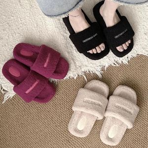 Hausschuhe 2024 Winter Frauen flauschige Schuhe Pink House Outdoor lässige weibliche Flip Flops Design Slides Damen weich warm warm Plüsch Slipper