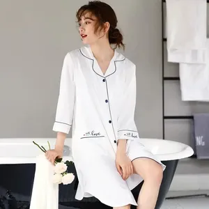 Kvinnors sömnkläder 7511-12RED Summer Shirt-Style Nightdress Real Silk Mid-Length Three-Quarter Sleeve Thin Sexy Pyjamas