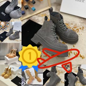 2024 Designer Boots Popularne modne kobiety krótkie botki kostki luksusowe podeszwy impreza gęsta obcasy rozmiar 35-40 SMFK gai