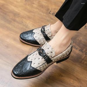 Scarpe casual maschili brogue uomini uomini in pelle ufficizia da lavoro quotidiano social designer di colori misti di lusso elegante abito maschile elegante