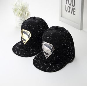 Mode den högkvalitativa designern New Superman Baseball Hat Par Metal Iron Plate Flat Edge Hip Hop Hat7288047