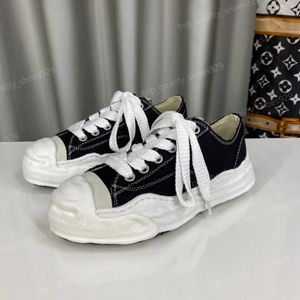 MMY MAISON MIHARA YASUHIRO Buty Hank Low Top Flats Sneakers Unisex Canvas Trainer Lace-Up-Up Tapted Toe dla kobiet luksusowe projektanci buty Factory Cap Fabryka