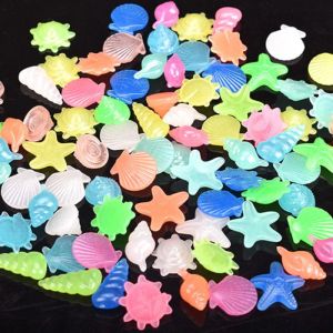 Aquarien 10/50pcs Bunte leuchtende Seesternschuheschale geformte glühende Steine dekorativ für Garten Aquarium Fischtankpoollandschaft