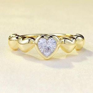 Clusterringe 2024 S925 Silberschild herzförmiger Band Ring Fashion Schmuck Romantische Serie für Frauen