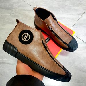 Högkvalitativa läder loafers blixtlåsfjäder stövlar topp casual bräd sko het designer nya plattskor zapatillas hombre v1.17