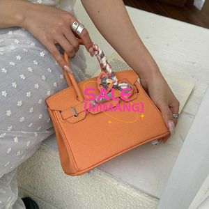 Birknns Classic Bag Womens 2024 Spring Summer New High End Versatile Fashion Handheld Bag 큰 용량 One Shoulder Crossbody