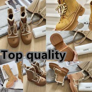 Designerstövlar Populära kvinnor Korta stövlar Ankel Boot Luxury Soles Womens Party Heel Size 35-40 Chunky vandring SMFK GAI