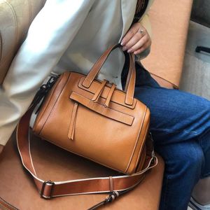 Kapacitet Stor topplager Kohude Single Shoulder Womens Bag med crossbody för fashionabla och minimalistiska kudde praktiska mjuka läderpendling