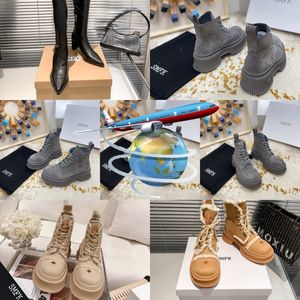 2024 Designerstövlar Populära trendiga kvinnor Korta booties Ankel Boot Luxury Soles Womens Party Thick Heel Storlek 35-40 Chunky SMFK GAI Gratis frakt