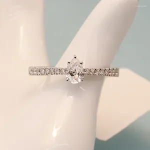 Pierścienie klastra Aeaw 14K White -e -F Color vs 0,34ct Pear Cut Half Eternity CVD Laborn Diamond Jewelry zaręczynowy pierścionek zaręczynowy dla kobiety