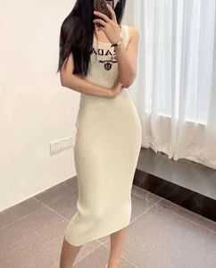 2024 Designer P Letter Mönster Luxury High Quality Wrap Hip Kjol Sexig slipklänning Kvinnor Stickad sundress