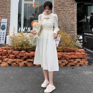 Vestidos de trabalho Spring Woman Cotton Roupos de algodão Conjunto de manga longa Design Short Shawl Jacket V Dress Strap Dress Twinset Office Office Lady Suits