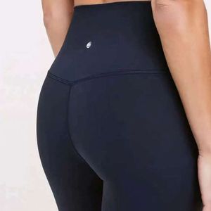 Lu Yoga Pants Designer Women Top Quality Luxury Fashion Pantsブランドスポーツヌードウエストランニングトリッピングパンツヒップリフティングフィットネスパンツ