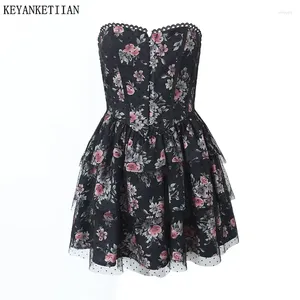 Casual Dresses Keyanketian 2024 Starta kvinnors trycknät Wrap Dress Holiday Wind Tiered Fairy Tulle Lace Corset Mini Puffy kjol