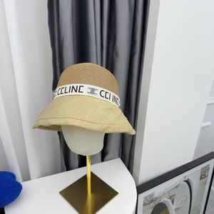 Bucket Hat Casual Unisex luxury Caps Designer Hats 4 colour Visors versatile cap summer sun hat seaside Sunshade for outdoor travel hats Multiple colors ce Petty NICE