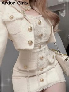 Elegante zweiteilige Frauen Langarm -Erntejacke Roh Saum Slim Hip Package Mini Slip Dress Anzüge 2024 Spring French Lady Sets 240419