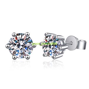 패션 쥬얼리 사랑스러운 925 스털링 실버 스터드 귀걸이 2ct 4ct 여성을위한 Moissanite 스터드 이어링