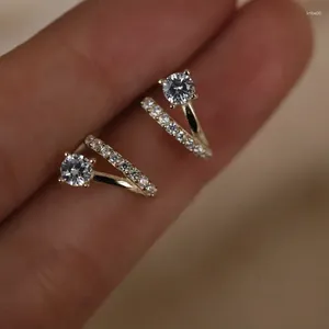 Gestüt Ohrringe Qmcoco Trendy Luxury Crystal Round Geometrie Einfache silberne Farbe Hochzeit Fein Schmuck für Frauen Geschenke