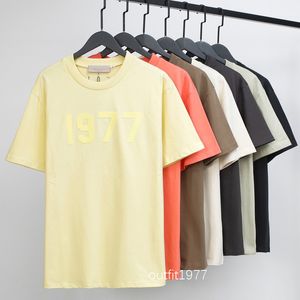 EssentialSweathirts T Shirt 1977 Erkek Tasarımcı Tişört Kadın Tişört Sis Gömlek Yaz Giyim Tasarımcısı Tshirts% 100 Pamuk 230g US Boyut S-XXL