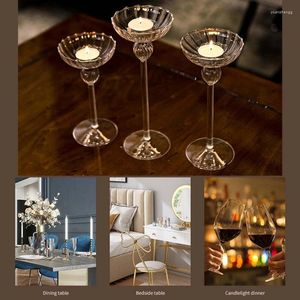 Titulares de vela European Glass Stand Stand Romantic Desktop Decoration Crafts Clear Candlestick Party Home Coffee Shop Decor