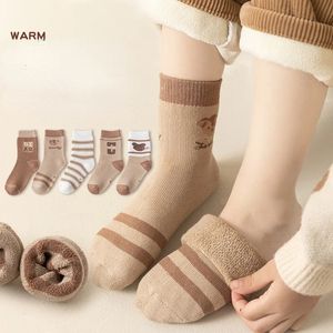 5 par zagęszczone skarpetki dziecięce ciepłe skarpetki Terry w zimie Keep Warm Year Kids Childs Girls Student Floor Socks 240407