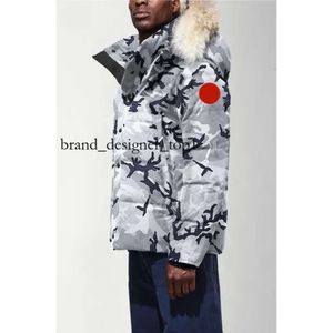 Kanadische Modemarke Down Pufferjacken Männer Designer Real Coyote Fell Outdoor Windbreaker Jassen Oberbekleidung Kapuze mit VierRure Down Jackel Mantel Hiver Parka 5031