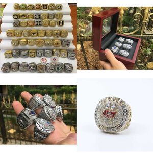1966 55st till 2020 American Football Team Champions Championship Ring Set With Wood Display Box Men Fan Souvenir Gift Wholesale 2023 HoP