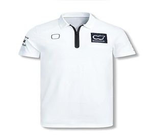 One team polo uniforms are customized in the same style014264425