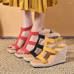 Casual Shoes 2024 Summer Cogs Wedge Beige Heeled Sandals Buckle Strap Female Shoe Large Size Platform Black Thick Girls Gladiator High