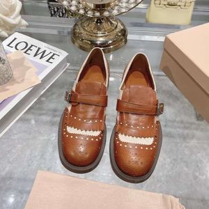 Guangzhou 2024 New M Family Co Branded British Carved Double Buckle with Tassel Thick Heel Lefu Shoes Single Shoe