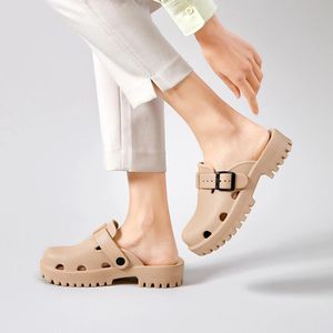 Closed Toe High Heel Pantoffeln Frauen verstopfen Mode Sandalen Ankunft Dicke Plattform Outdoor -Folien 240417