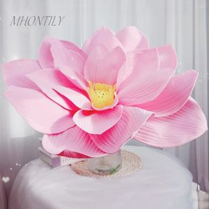 Dekorativ blommstil Simulera PE Lotus Artificial Wedding Wall Decoration Elegant Home Ornaments Valentines Garden Decor for Yard