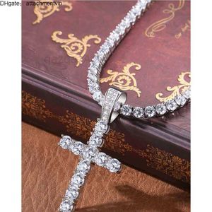 Pendanthalsband Cross Pendant Hip Hop Halsband 4mm 5mm VVS Moissanite Diamond Tennis Chain 925 Silver For Women Men smycken