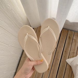 Slippers Band Flip Flip Flip Fashion Fashion non Slip Flat Bottoms Flats Versátil Chic Clip Foot Beach Shoes 1628